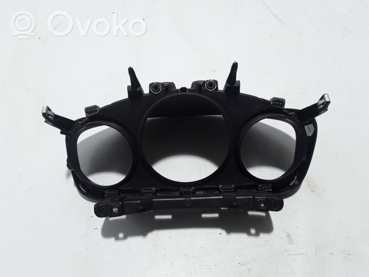 Renault Megane IV Instrumentu paneļa dekoratīvā apdare 682646951R