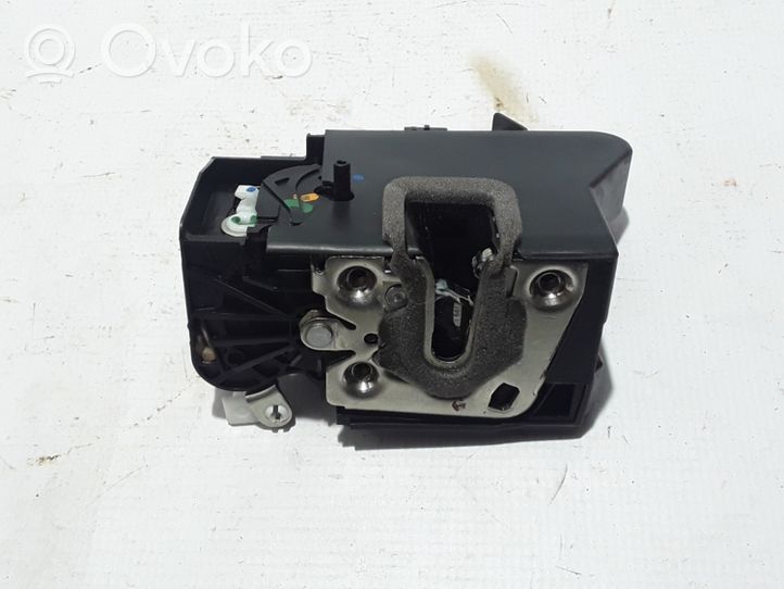 Dacia Duster II Zamek drzwi tylnych 825020888R