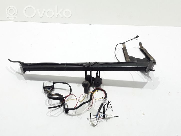 Renault Megane IV Tow bar set 8201630509