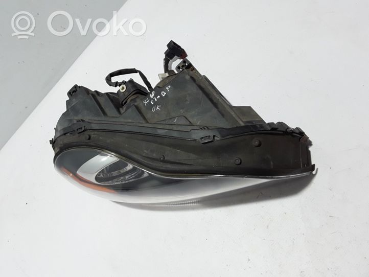 Volvo XC90 Lampa przednia 30784152