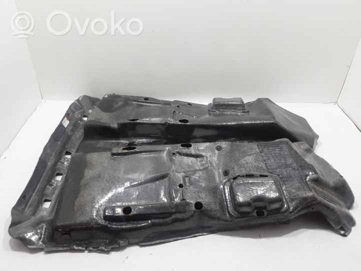 Renault Megane III Wykładzina podłogowa przednia 749026795R