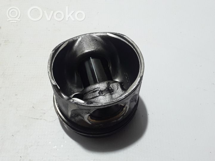 Volvo XC60 Piston with connecting rod 31339996