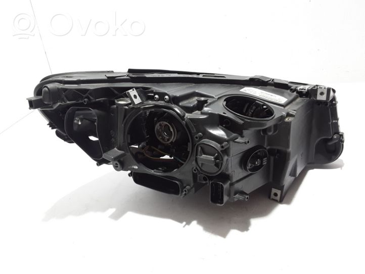 BMW 5 GT F07 Lampa przednia 7199613