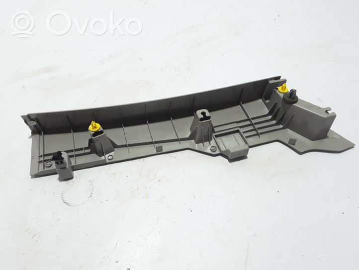 Volvo S40 D-pilarin verhoilu (yläosa) 8663548