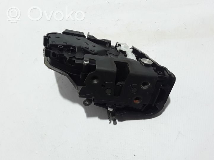 Volvo S40 Priekinė durų spyna 30799333