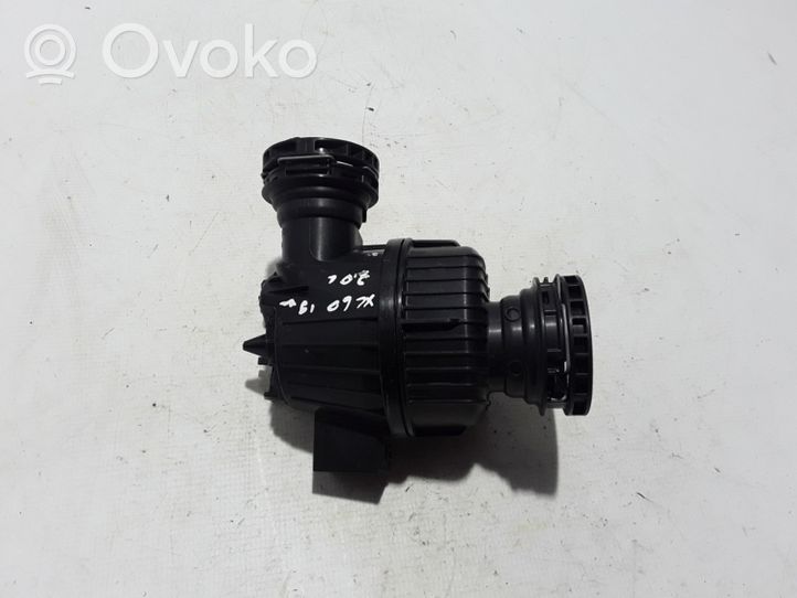 Volvo XC60 Kita variklio skyriaus detalė 31657534