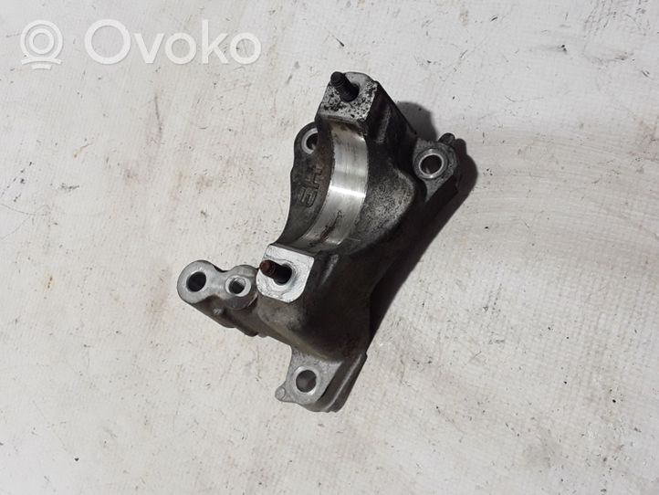 Mazda CX-5 II Staffa del cuscinetto di supporto dell’albero di trasmissione 994720822A