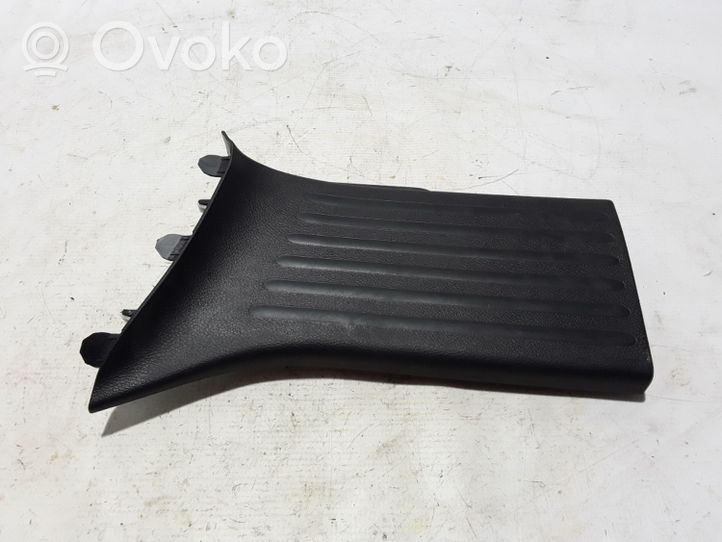 Chrysler Pacifica Rear sill trim cover 5SP27TRMAF