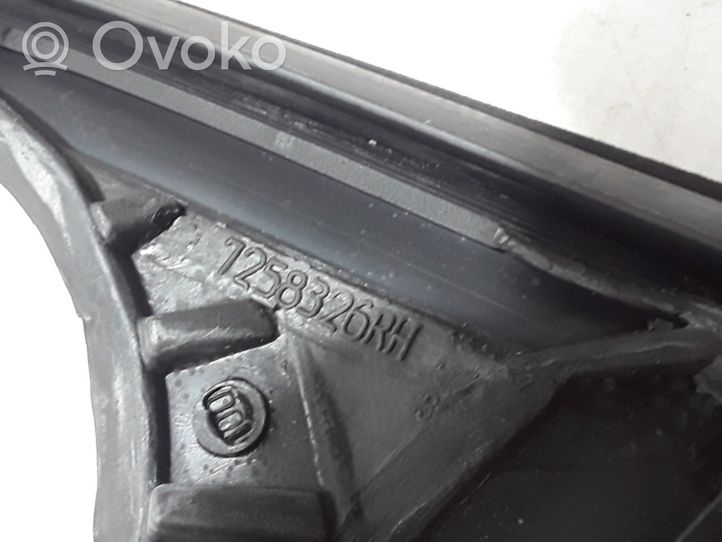 BMW 3 F30 F35 F31 Etuoven kumitiiviste (kiinni ovessa) 7258326