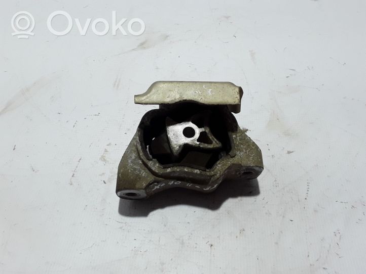 Volvo XC70 Engine mount bracket 31277314