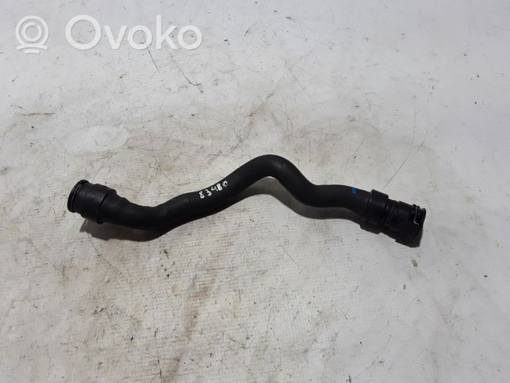 Peugeot 2008 II Tubo flessibile del liquido di raffreddamento del motore 9824483480