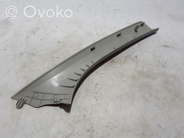 Renault Megane III Altro elemento di rivestimento sottoporta/montante 769120011R