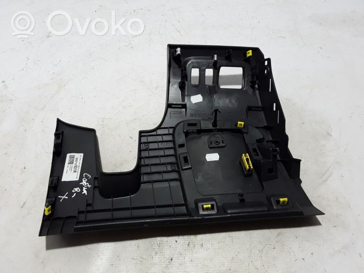 Renault Captur Отделка внутренней панели 689212461R