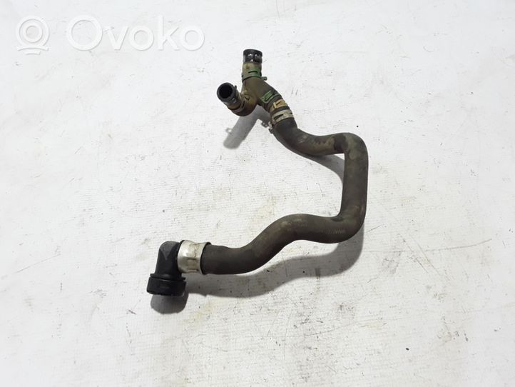 Renault Kangoo II Tubo flessibile del liquido di raffreddamento del motore 8200548482