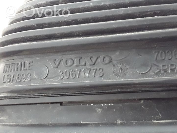 Volvo V60 Oro paėmimo kanalo detalė (-ės) 30671773