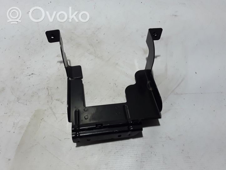 Volvo XC40 Staffa di montaggio della batteria 32244542