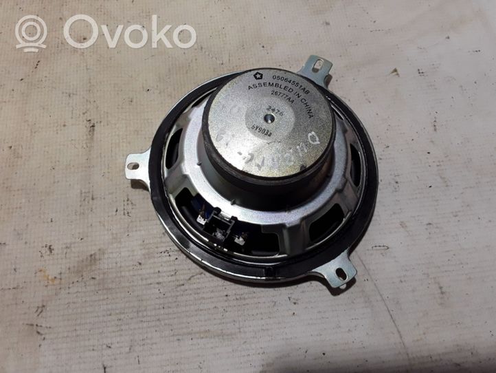 Dodge Durango Takaoven kaiutin 05064551AB