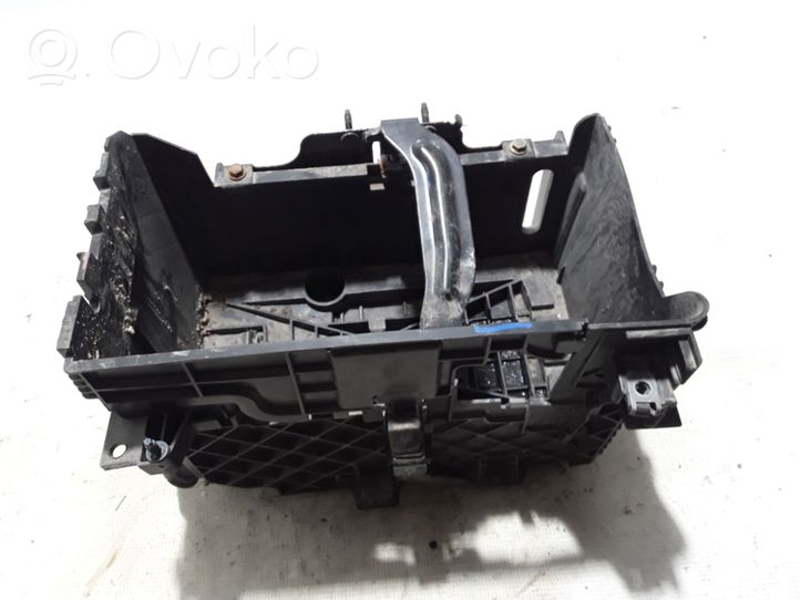 Renault Trafic III (X82) Staffa di montaggio della batteria 244287528R