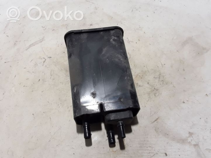 Volvo S60 Aktiivihiilisuodattimen polttoainehöyrysäiliö 31405829