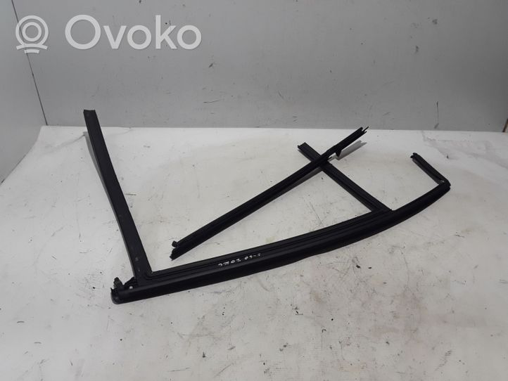 Volvo S60 Takaoven kumitiiviste 32274399