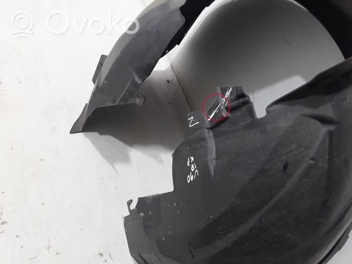 Volvo S90, V90 Nadkole przednie 31694671