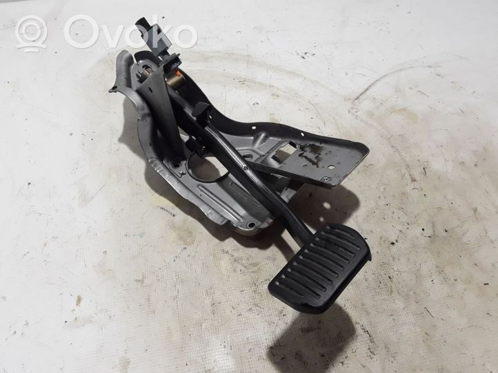 Volvo XC40 Brake pedal 32265012