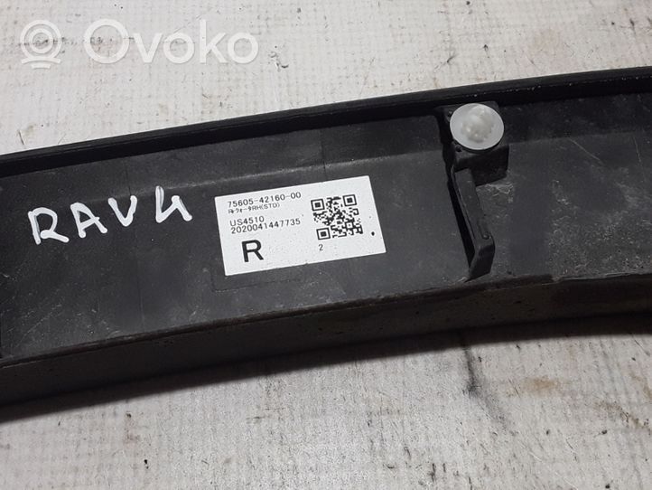 Toyota RAV 4 (XA50) Takalokasuojan koristelista 7560542160