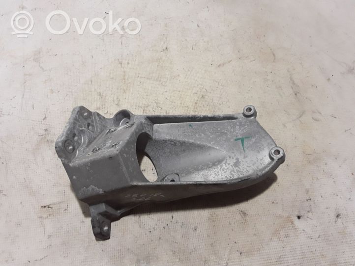 Volvo S90, V90 Support / crochet de silencieux d'échappement 31434290