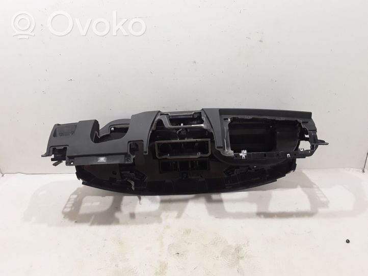 Volvo V70 Panelė 39838738