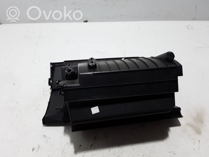 Nissan Qashqai Glove box 685104EH0A