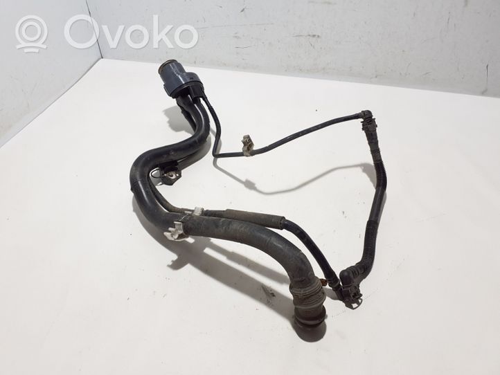 Toyota C-HR Tuyau de remplissage de réservoir de carburant 77210F4010