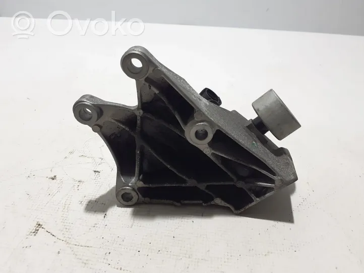 BMW 5 G30 G31 Support, suspension du moteur 6864593