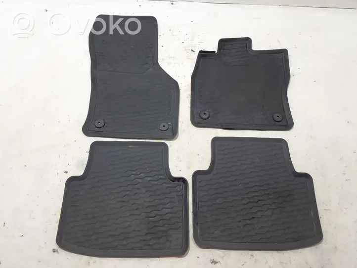 Volkswagen PASSAT B8 Set di tappetini per auto 3G1061502A