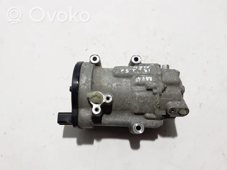 Toyota RAV 4 (XA50) Compresseur de climatisation 8837033040