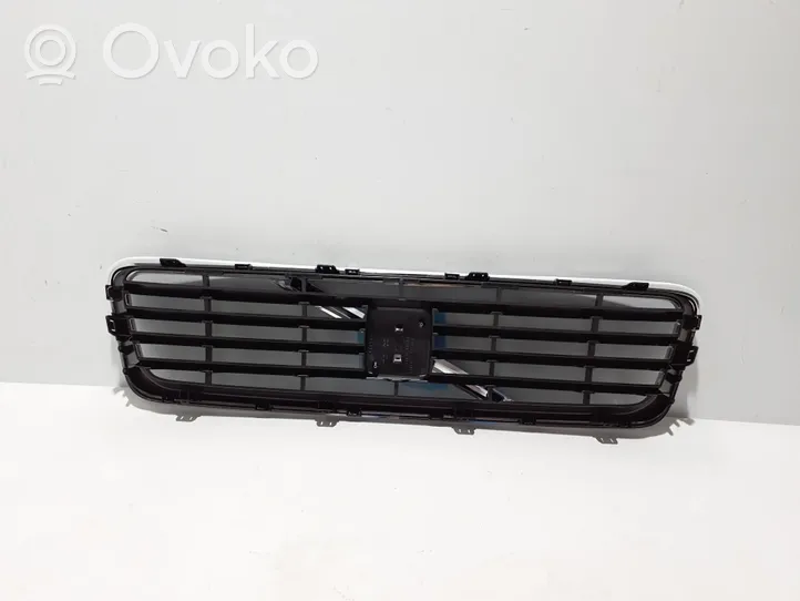 Volvo C30 Front grill 30657194