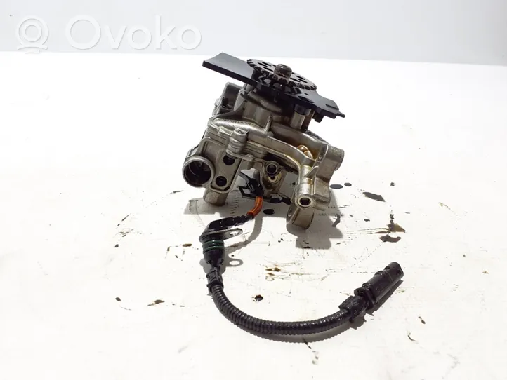 Volvo XC70 Oil pump 31401488