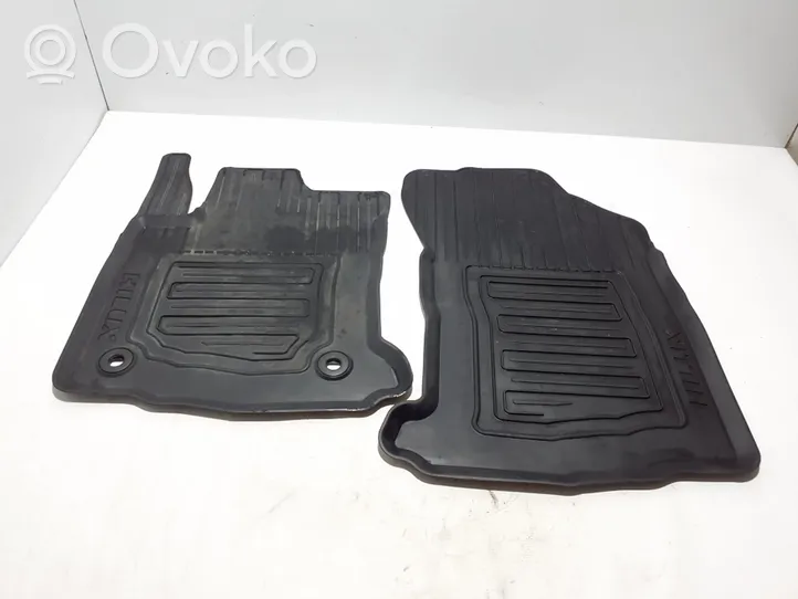 Toyota Hilux (AN120, AN130) Kit tapis de sol auto PW2100K000