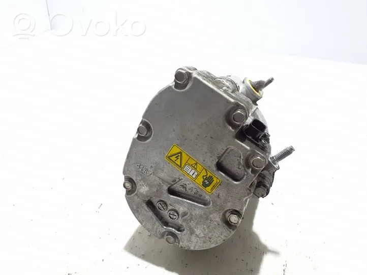 Volvo XC40 Compressore aria condizionata (A/C) (pompa) 32130500