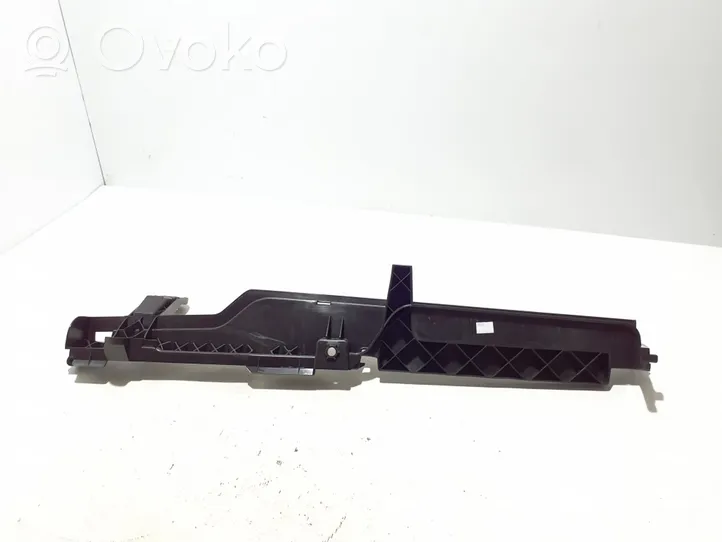 Volvo XC40 Altro elemento di rivestimento bagagliaio/baule 32310889