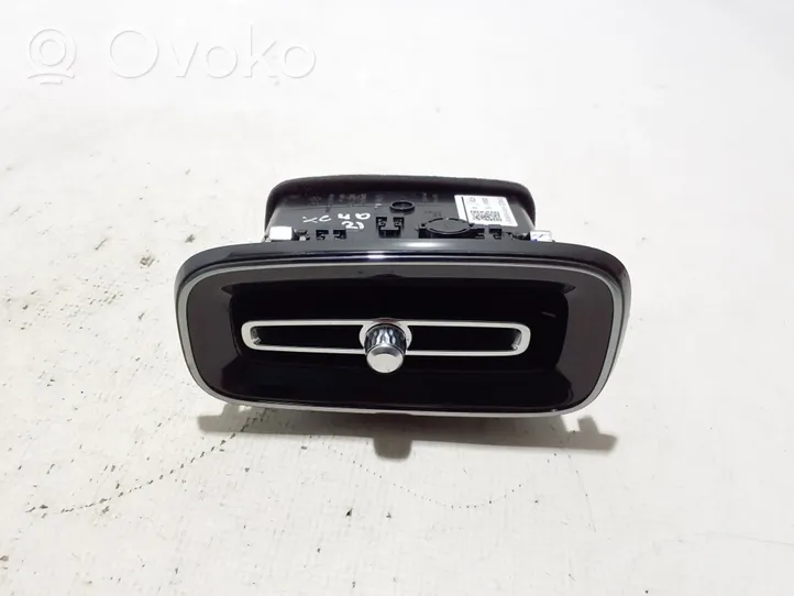 Volvo XC40 Copertura griglia di ventilazione laterale cruscotto 31442625