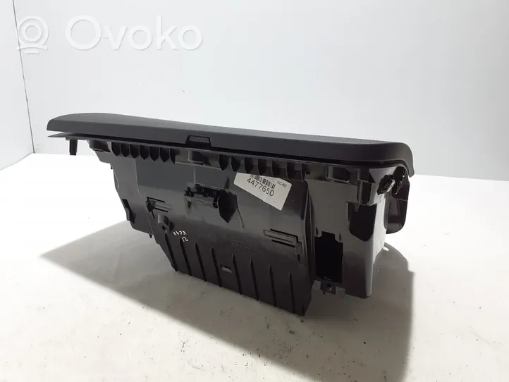 Volvo XC40 Glove box 31442718