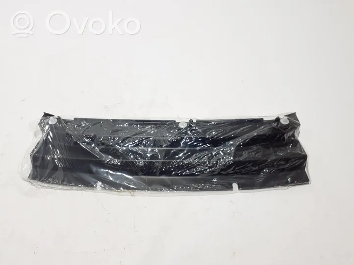 Volvo XC40 Rivestimento della modanatura della chiusura del vano motore/cofano 32234593