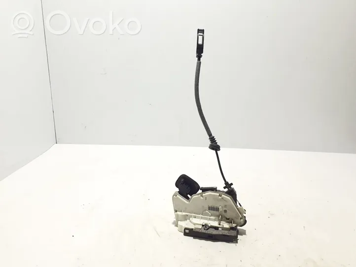 Volkswagen Golf VII Rear door lock 5K4839016Q