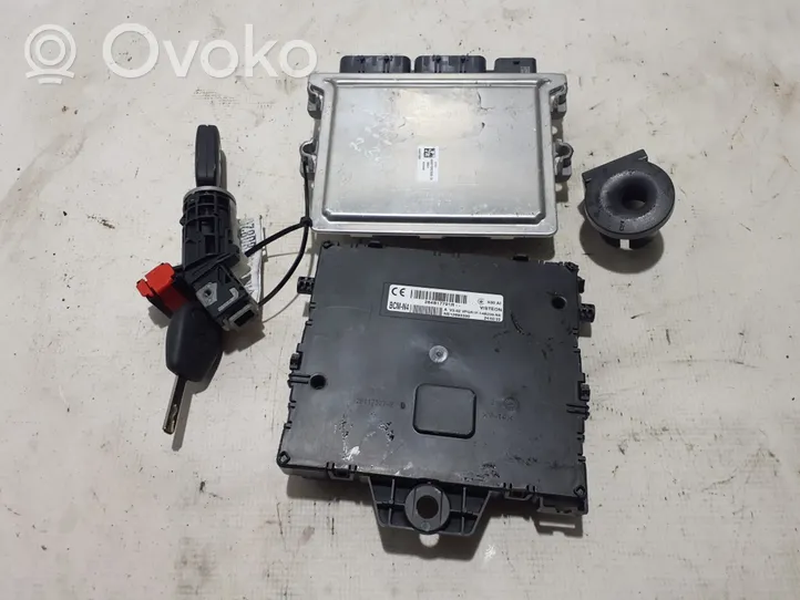 Renault Master III Komputer / Sterownik ECU i komplet kluczy 