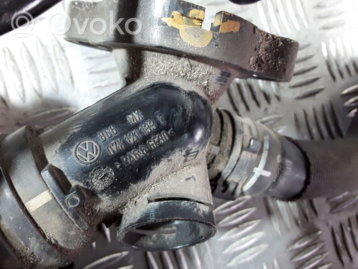 Volkswagen New Beetle Engine coolant pipe/hose 07K121133E