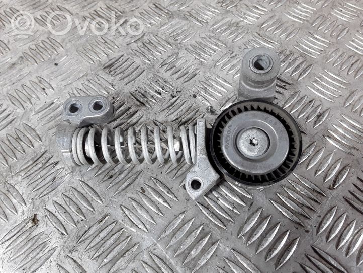 Volvo V60 Napinacz paska alternatora 31460374