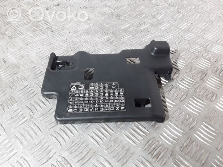 Honda CR-V Fuse box cover 77340SWAA01020