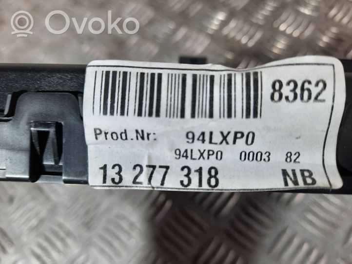 Opel Insignia A Ramka / Moduł bezpieczników 13277318