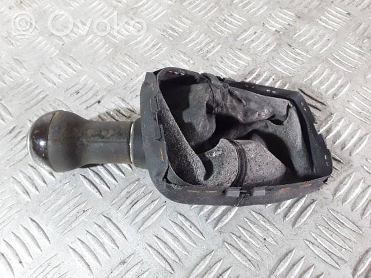 Volkswagen Bora Drążek / Pokrętło zmiany biegów 1J0711456A