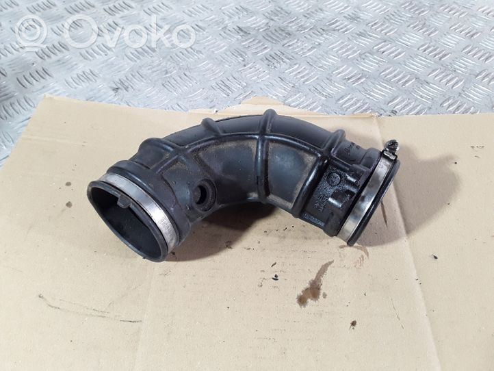 Opel Vectra B Parte del condotto di aspirazione dell'aria 90572051